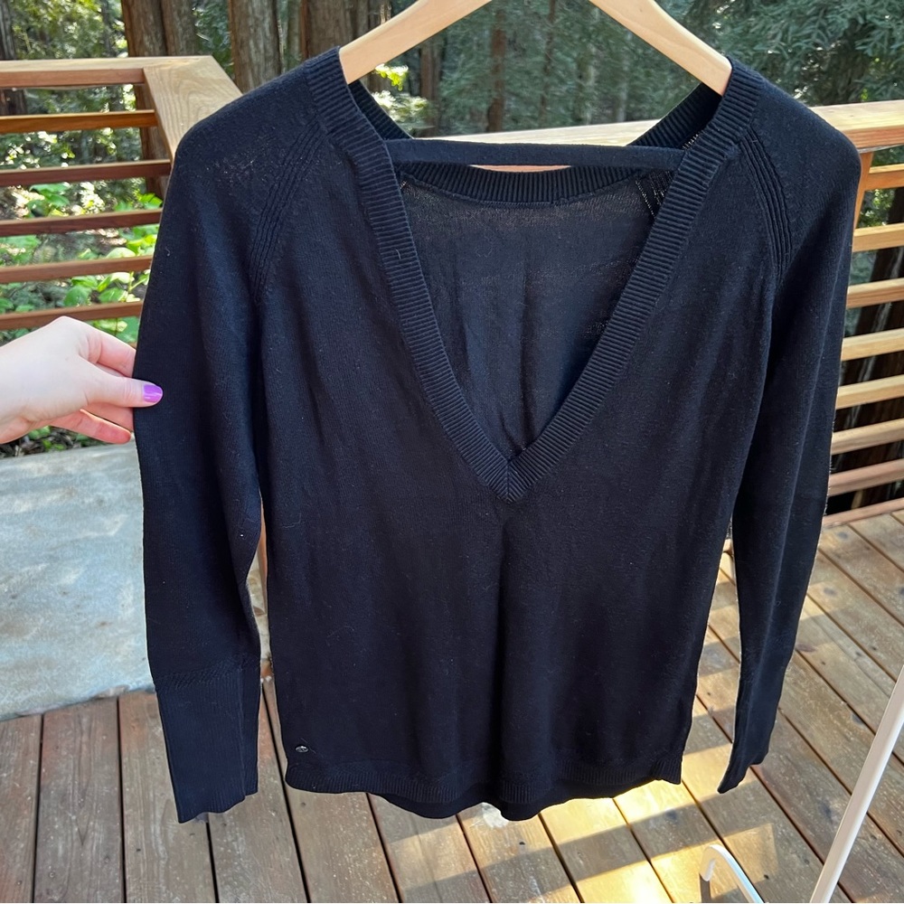Black Lululemon Sweater - size 6 or 8 (tag removed) - fits like S/M - Picture 3 of 6